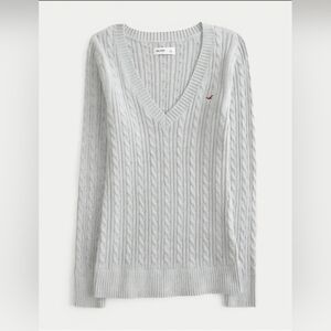 Hollister Cable-Knit Icon V-Neck SweaterLIGHT HEATHER GREY, M